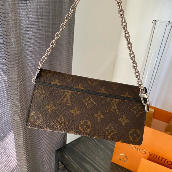 SOLD !!!!!!!!!!Louis Vuitton Portefeiulle - Picture 13 of 16